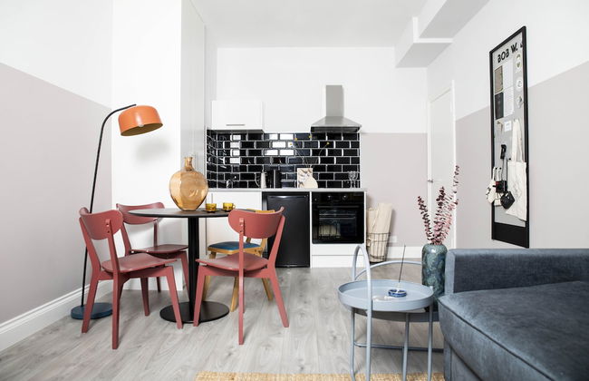 Bob W Commercial House - Photo 29