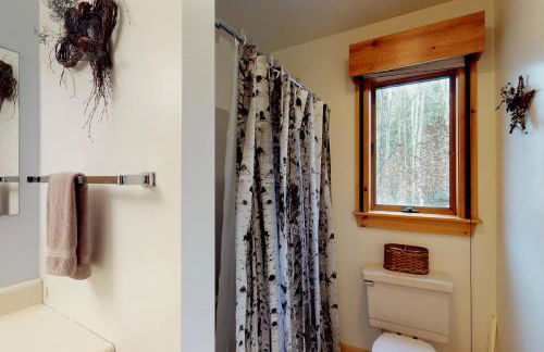 South Hill Lodge - Photo 18