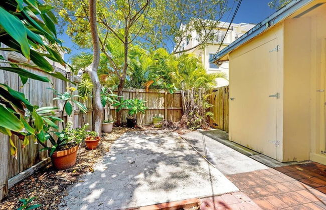 Just Beachy Apt 3 in Fort Lauderdale - Photo 19