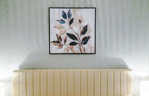 Stylish 2-Bed Apartment - Prime Leeds City Centre - Foto 25