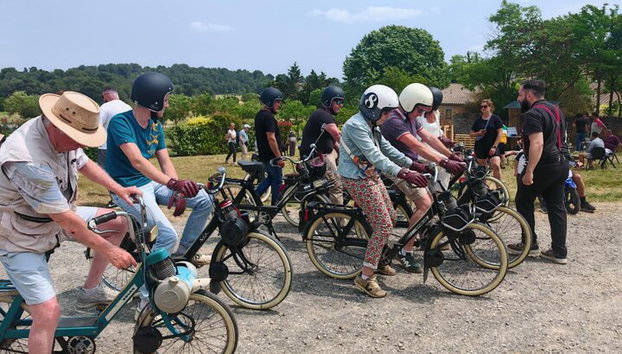 Balade en Solex vintage à Carcassonne - Photo 3