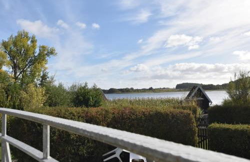 Bootshaus Direkt am See mit Eigenem Steg an der Ostsee - Foto 30