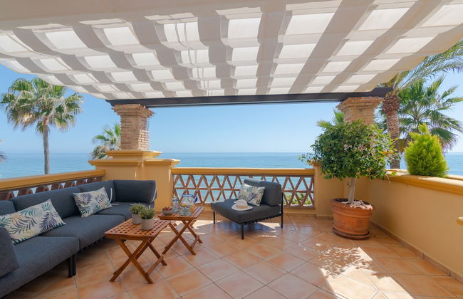 Super Front Line Location Apartment - Heated Pool - Foto 1