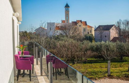 Cozy Home In Cista Velika With Wifi - Photo 8