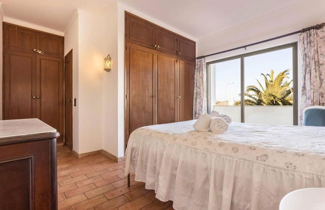 Beautiful Villa in Praia da Salema max 6 People - Foto 7