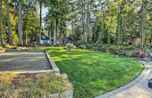 Mid-Century Cabin with Deck and Puget Sound Vistas! - Foto 28