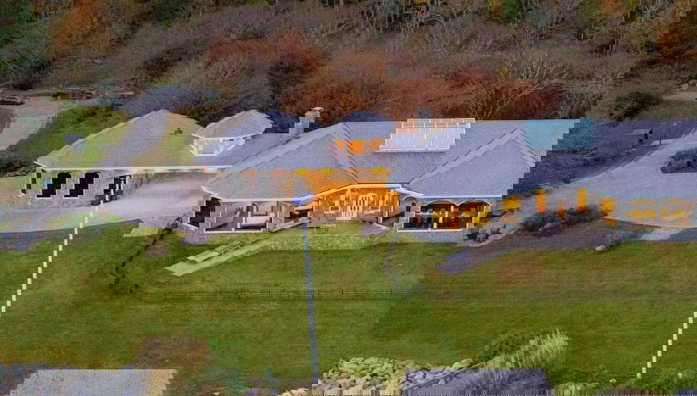 Bay Estate Luxe Waterfront Home w/ Private Pier, Main+guest House, Bay Views - Foto 1, Imagem principal