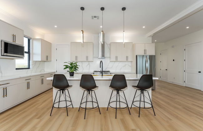 Spacious Bay - Photo 49