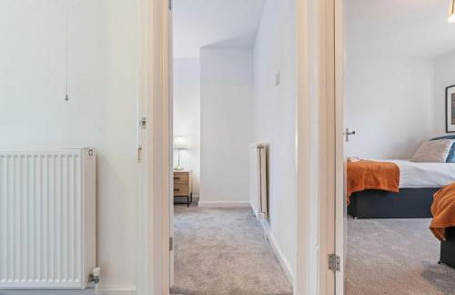 #93 Stylish Warwick Home - 10 mins to Warwick Castle - Sleeps 6 - " Perfect for Contractors and Families - Free Parking" - Foto 22