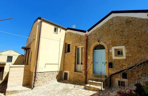 Casa Santa Maria - Beautifully restored house in centro storico Irsina Basilicata Puglia - Photo 2