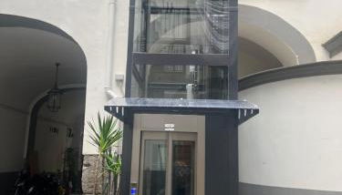 Élite House free parking for small cars only - Photo 3