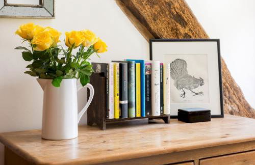 Pass the Keys Dara Cottage 16th Century Thatched Cottage - Photo 15