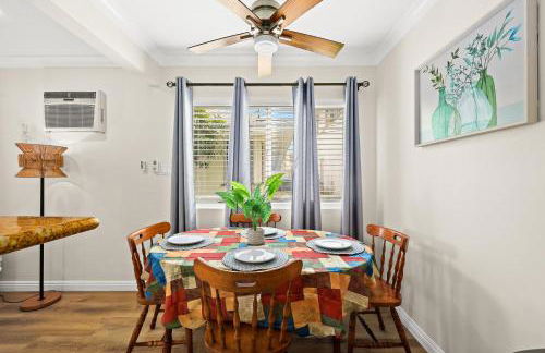 Bright & Cozy Getaway-10min to Downtown LA - Foto 49