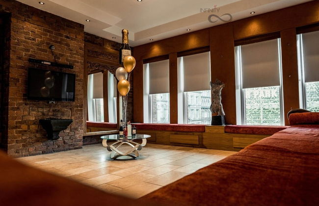 The Famous Floor Sleeps 26 and Group Acc Sleeps30 - Foto 3