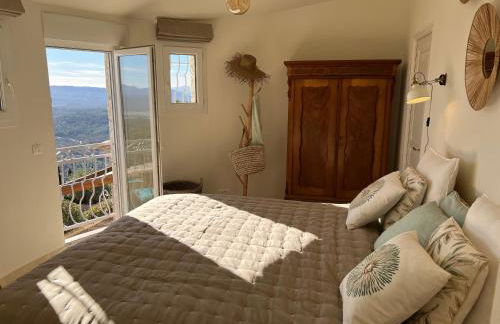 Villa La Genestière - Familienoase und Golfertraum mit Infinity-Pool und 180-Grad-Panoramablick bis zum Meer - Foto 77