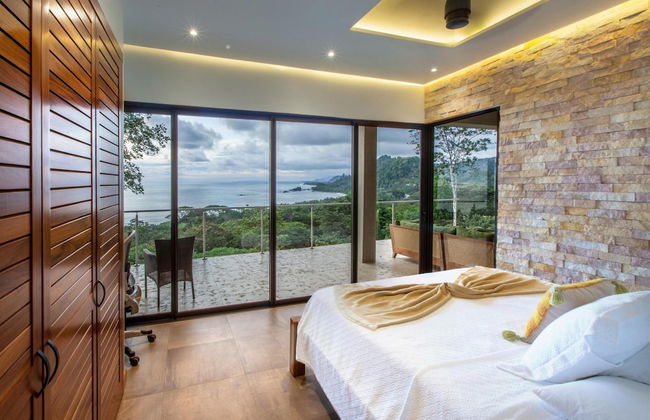 Luxe 4 Bdrm Villa w Epic Oceanview Infinity Pool - Foto 22