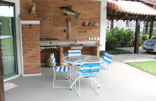 O Melhor Chalé da Praia do Guaiúba, com Churrasqueira e Piscina Gigante - Foto 9