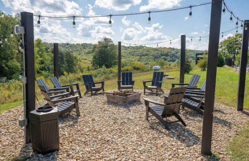 Serenity Ridge- Scenic Luxury Log Estate Getaway - Foto 32