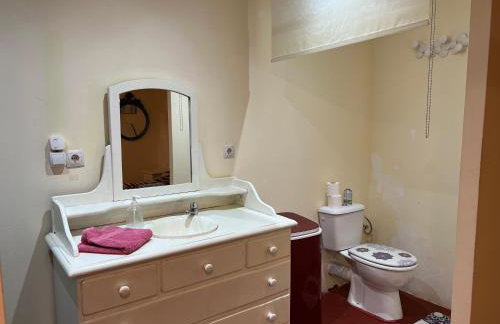 Apartamento abierto con patio - Photo 35