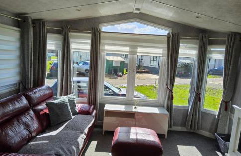 Cosy caravan in Billing Aquadrome - Photo 35