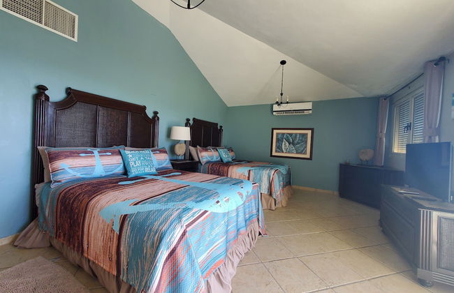 EliMar Bay View Apt - Photo 4