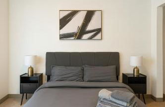 Birmingham Stay 2BR with Rooftop Amenities - Foto 8