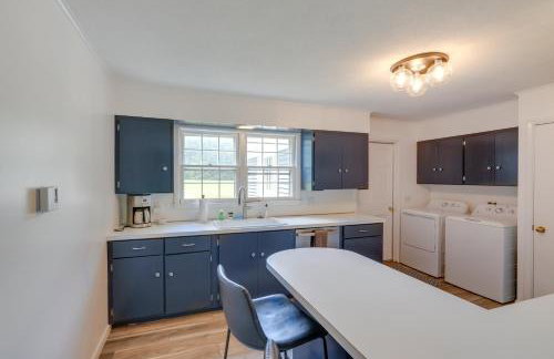 Water-View Home in the Berkshires - Foto 10