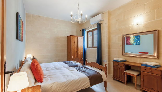 Nadurin, Gozitan Villa 7 Bedr. & 2 Pools - Foto 3, Zimmer