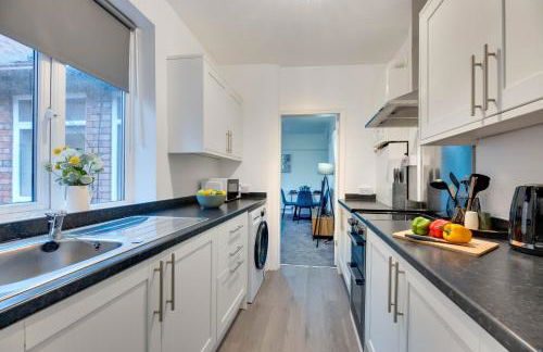 Brandon Grove Stay Sleeps 6 by Week2Week - Photo 4