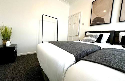 Serviced 4 bed 2 bath Manor Park House - Foto 7