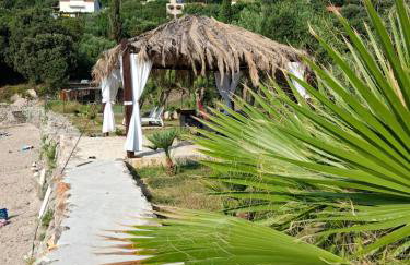 Olive Garden Beachside Hideaway - Photo 32