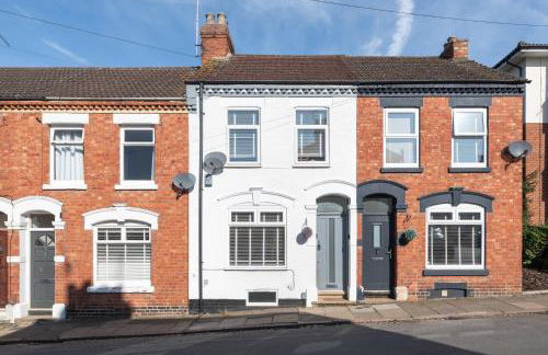 Charming & Spacious 2 BR Home - Photo 25