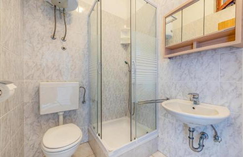 Amazing Apartment In Kustici With House Sea View - Foto 16