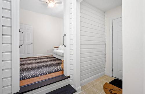 New Listing - Historical Home in Mossy Oaks - Foto 25