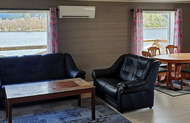 8 Person Holiday Home in Svelgen - Foto 9