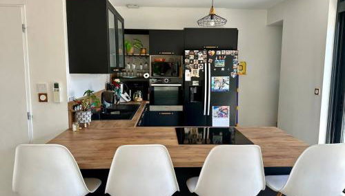 Agréable maison rénovée, en ville et au calme ! - Photo 4, stove