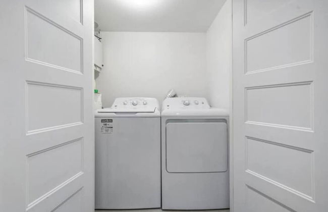 Downtown Metro Frontenac 2 BR new Apartment max 6p - Photo 1