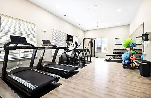 IRIE Living Retreat Kg 2bd Gym Pool Brand New - Foto 25