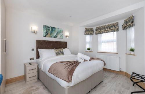 Stanley House - Photo 2