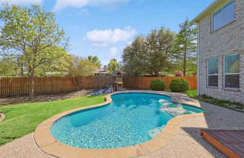Wellness Oasis 5BR W Pool + Huge Yard + Fire Pit - Foto 6