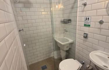 Apto moderno em frente a praia no Embare em Santos - Foto 17