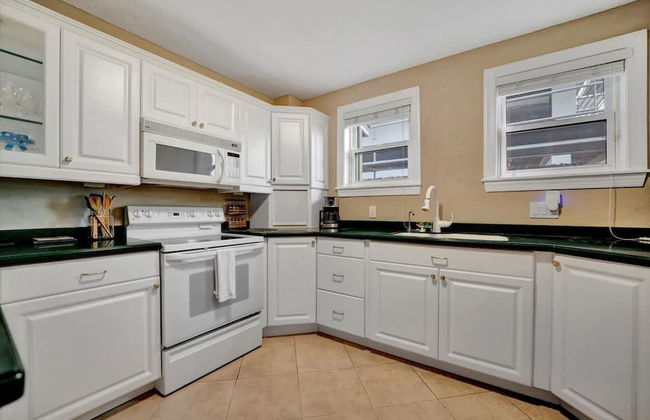 Stones Throw Beachfront Family Suite 3 Views - Foto 13