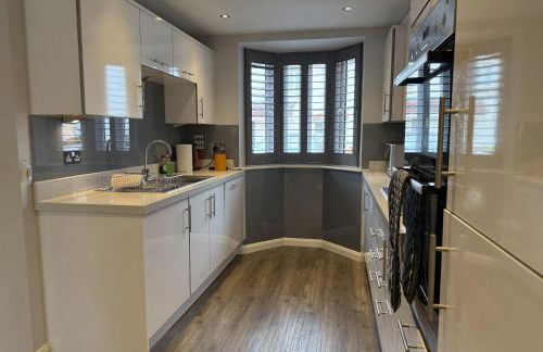 Spacious 3 Bed House in Horsham - Foto 6