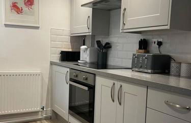 Contemporary 3-Bedroom Home with Stunning Views - Foto 41