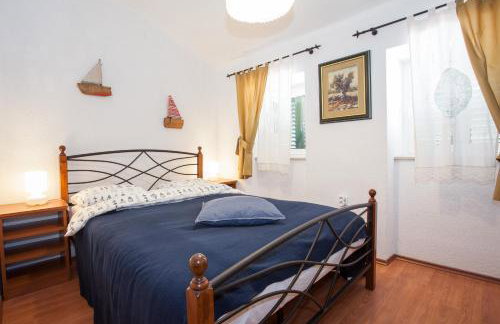 Captain's Villa with Swimming Pool - Photo 43