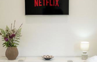 Loughton Hideaway: Cozy 1BD Near Tube & Nature - Foto 11