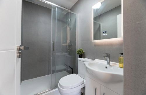 Charming studio near transport to central London - Pass the Keys - Photo 10