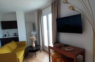 PARIS Balcony TOP FLOOR Room - Foto 15