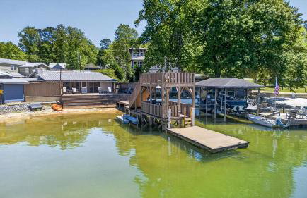 Lakefront Cabin with Private Dock - Foto 34