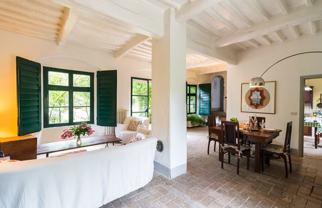 Farmhouse in Tuscany Near Renaissance Villa - Photo 12